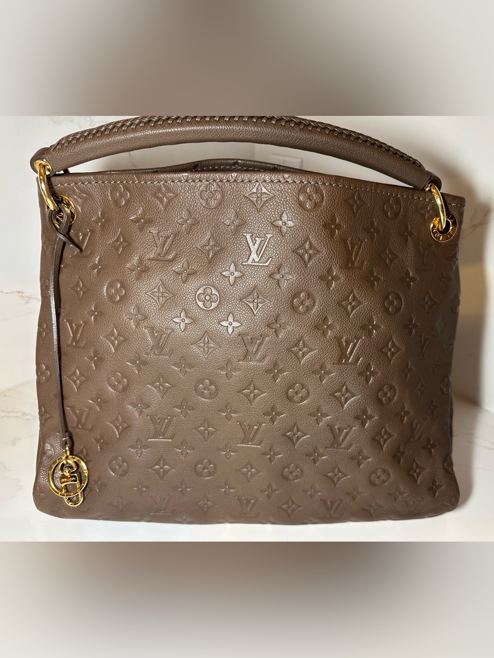 Louis Vuitton Artsy MM in Ombré Empriente Leather